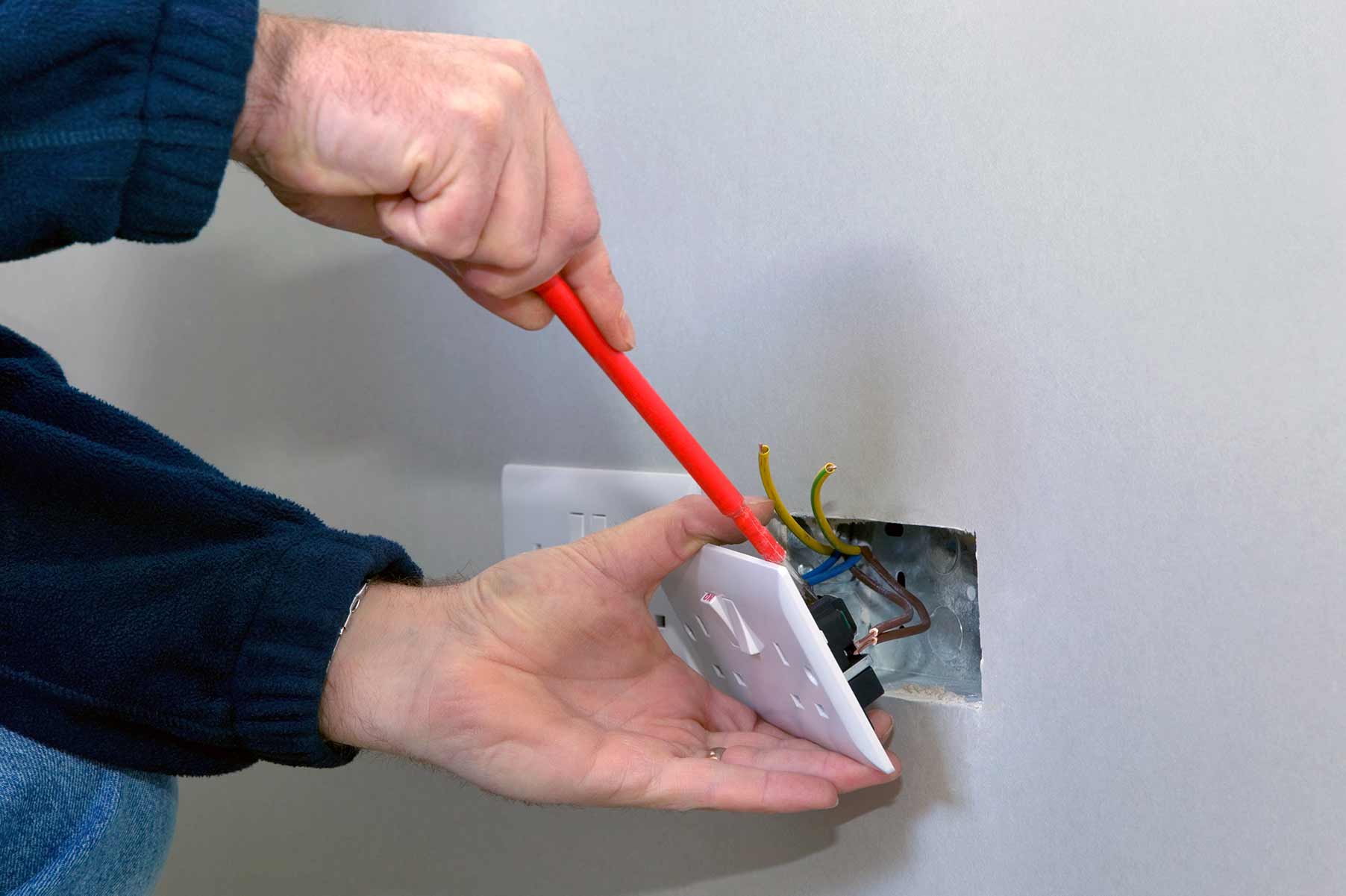 Our electricians can install plug sockets for domestic and commercial proeprties in Whittlesey and the local area. 